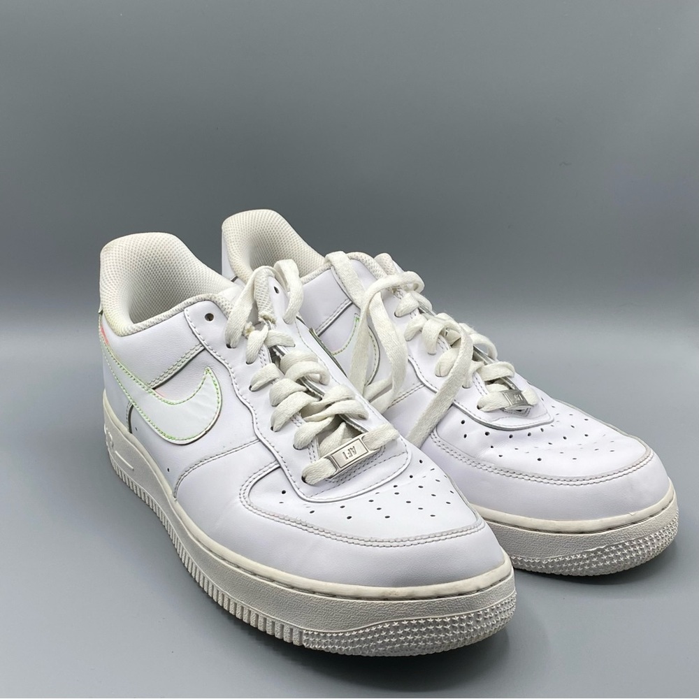 Nike Air Force 1 Low White (has green and pink lining around the Nike sign) - Picture 4 of 4